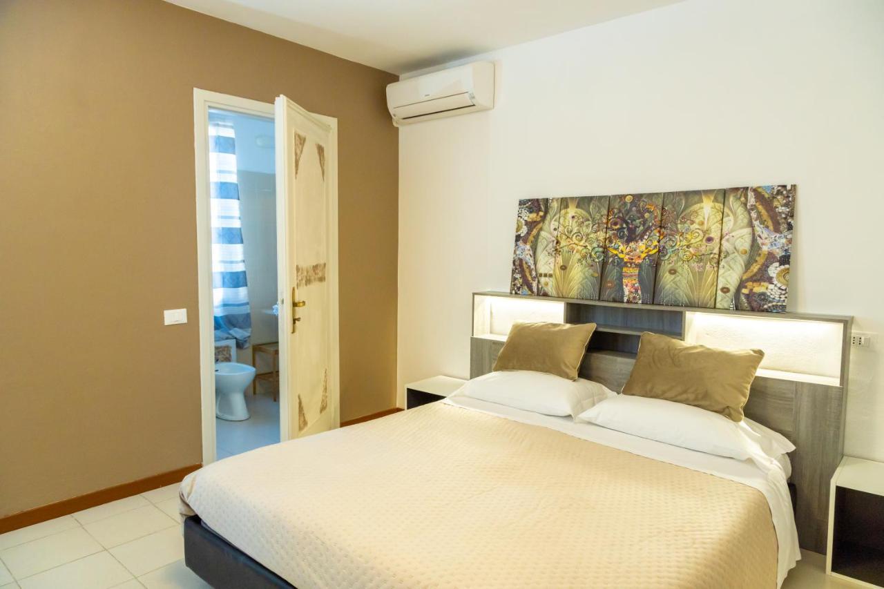 Alexandra'S House Apartment เวโรนา ภายนอก รูปภาพ