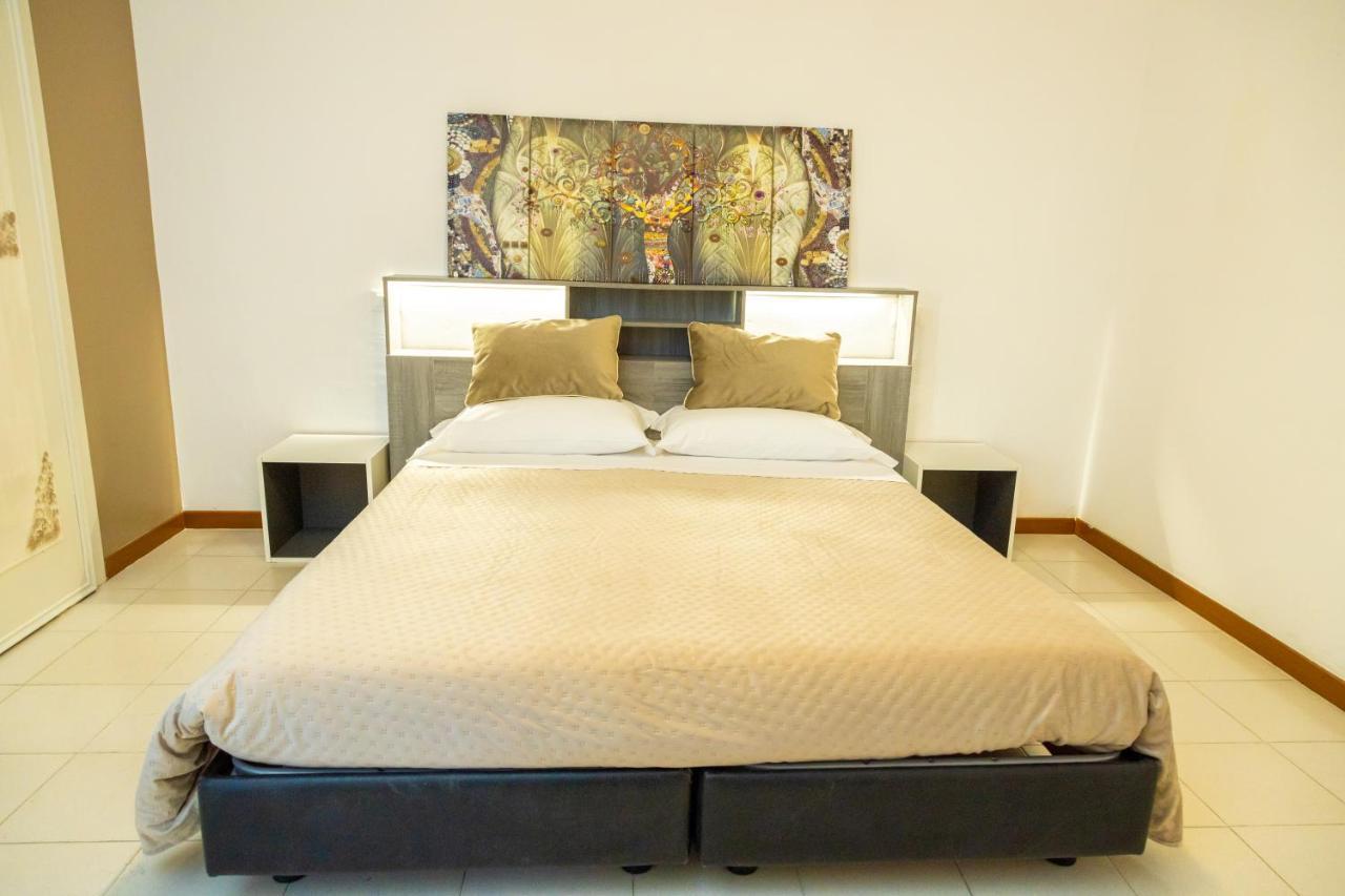 Alexandra'S House Apartment เวโรนา ภายนอก รูปภาพ