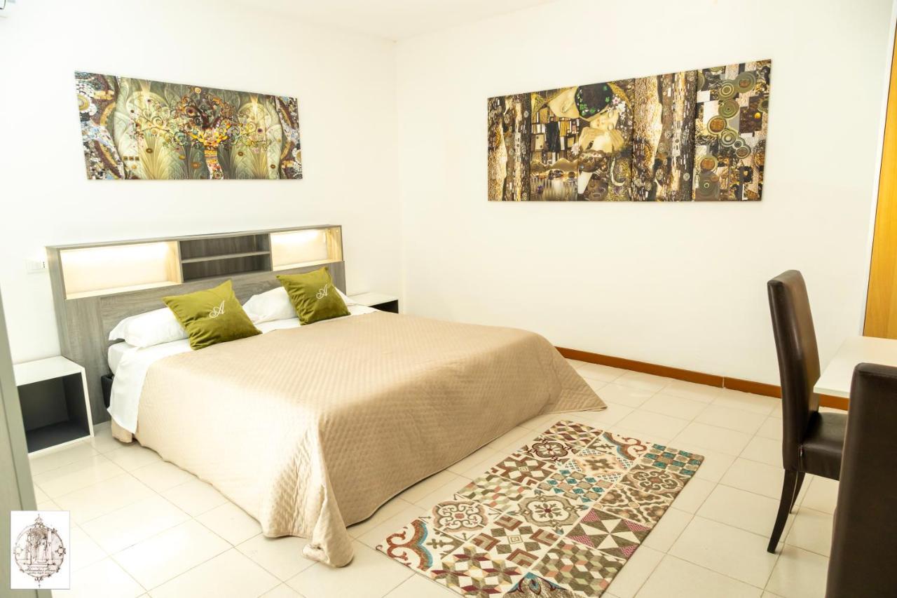 Alexandra'S House Apartment เวโรนา ภายนอก รูปภาพ