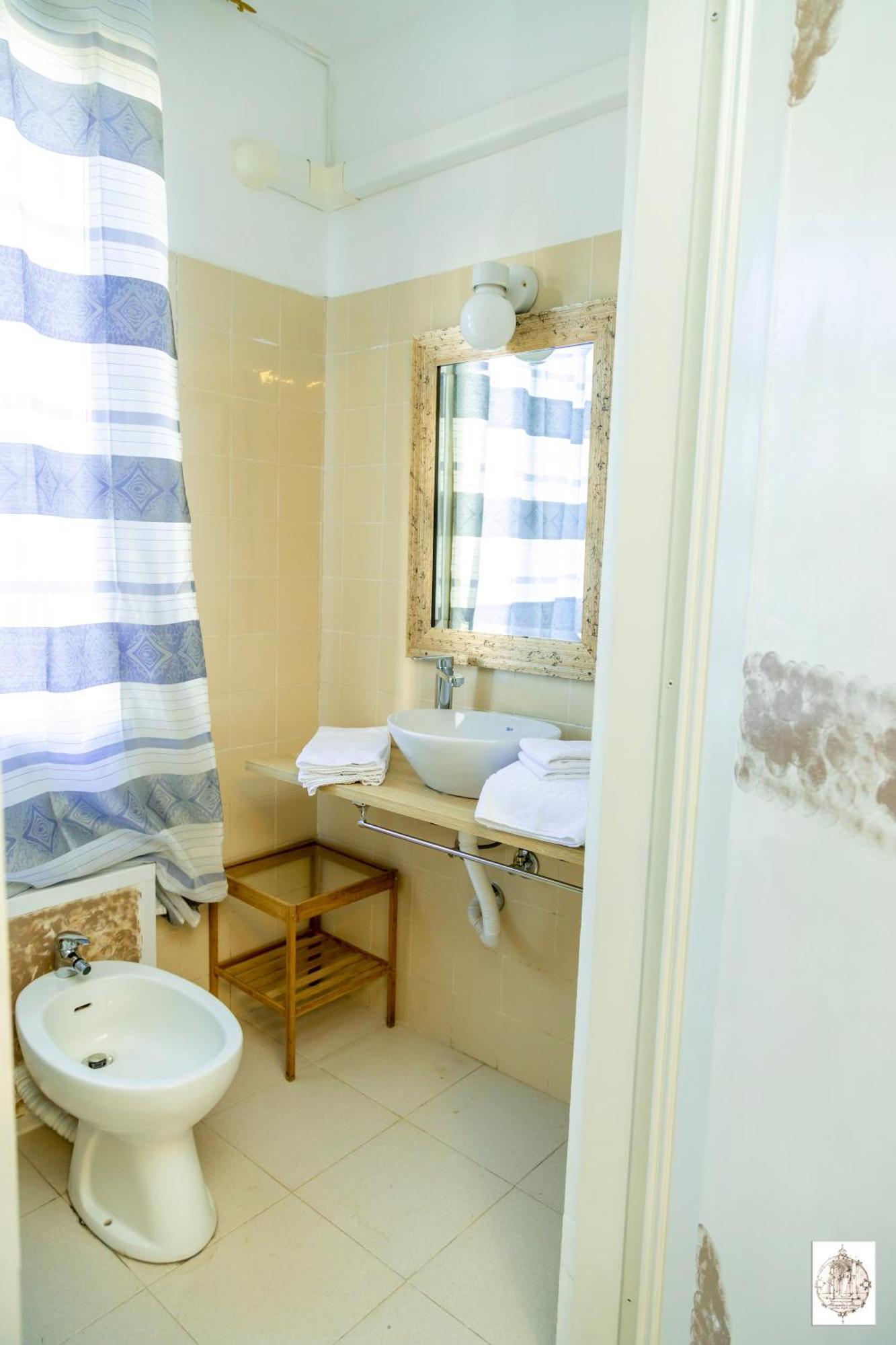 Alexandra'S House Apartment เวโรนา ภายนอก รูปภาพ