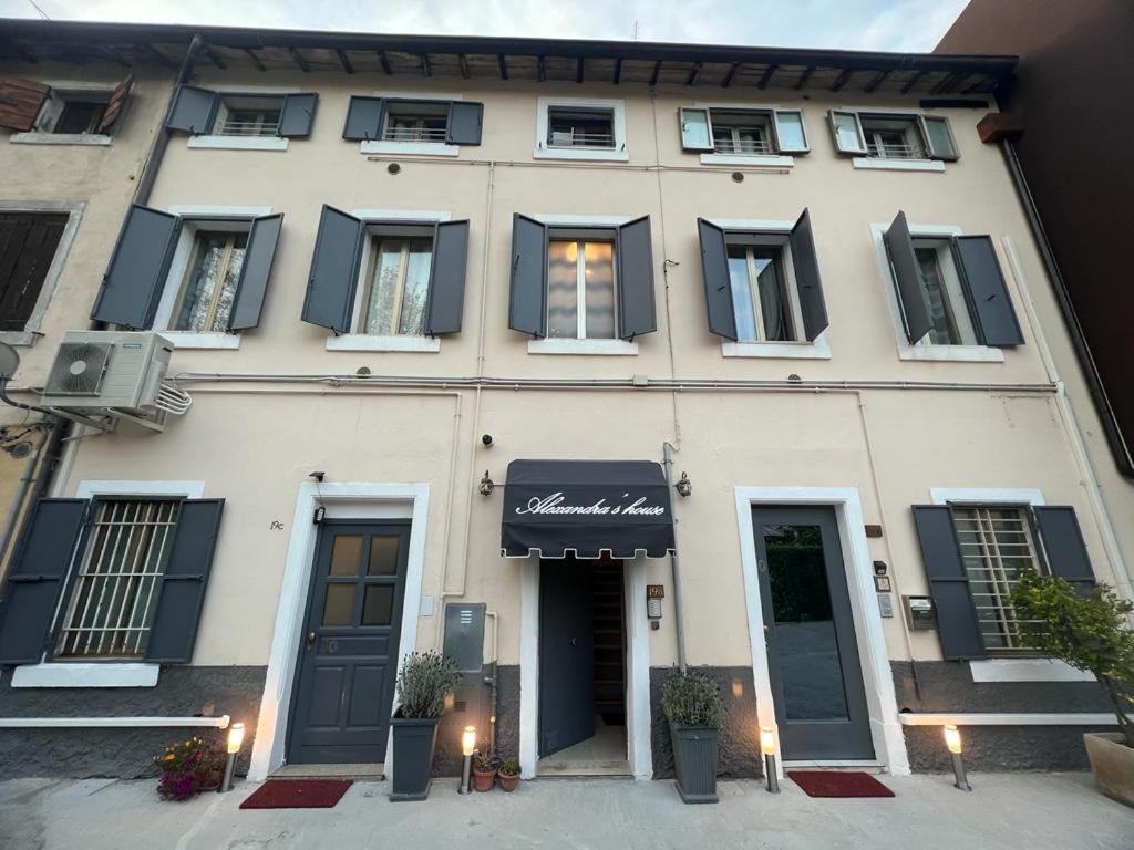 Alexandra'S House Apartment เวโรนา ภายนอก รูปภาพ